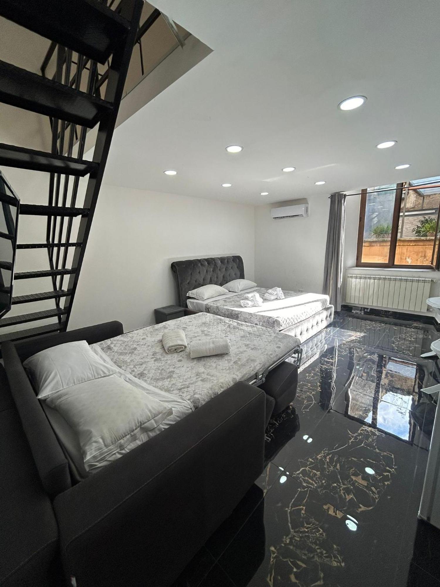 Valentino Luxury Suites Napoli Dış mekan fotoğraf